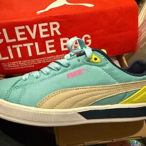 Puma Kids Mint Aqua Low-Top Sneakers with Beige Stripe and Yellow Accents